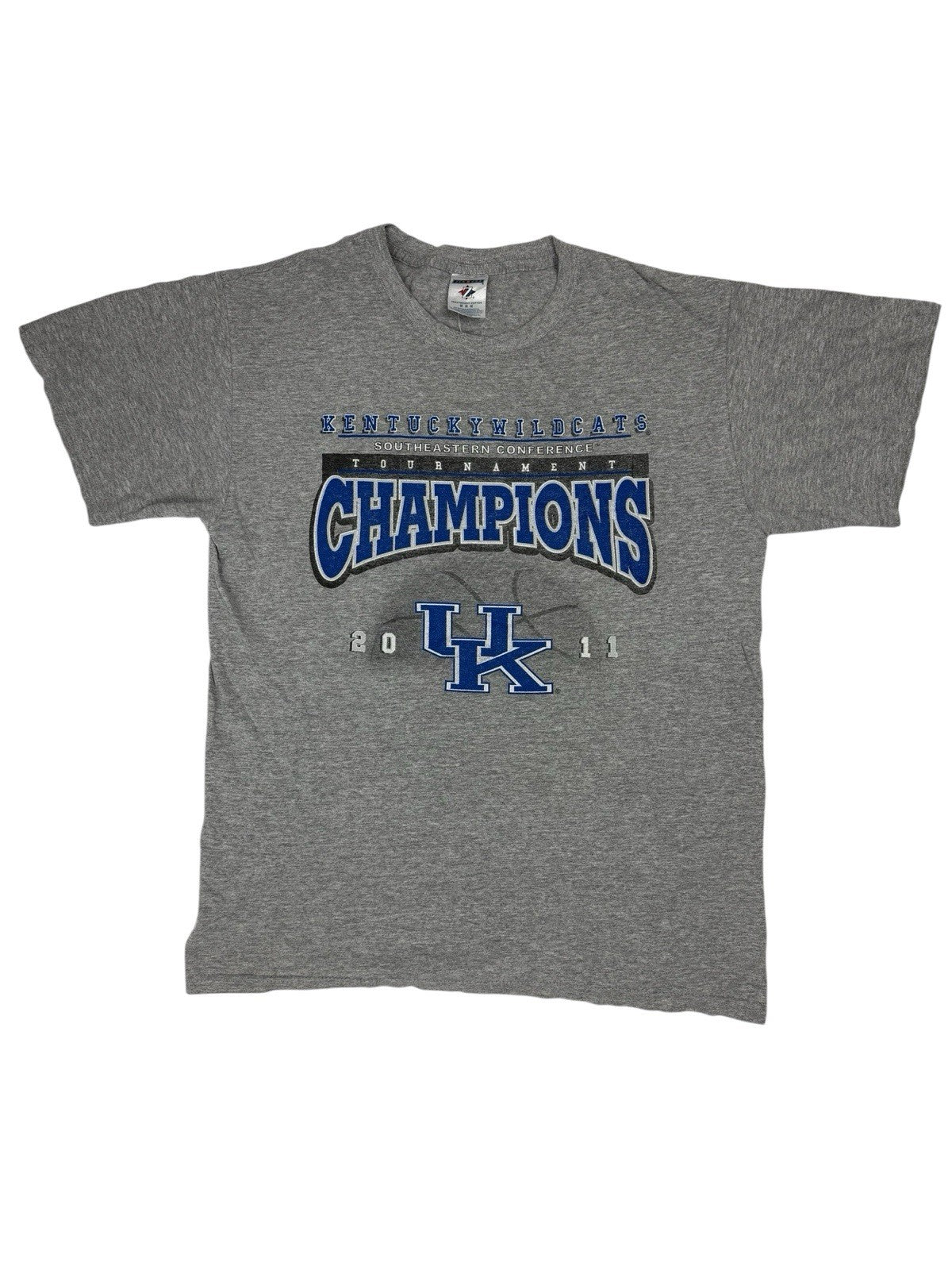 Retro Grey Kentucky Wildcats 2011 Champions Printed Top Medium