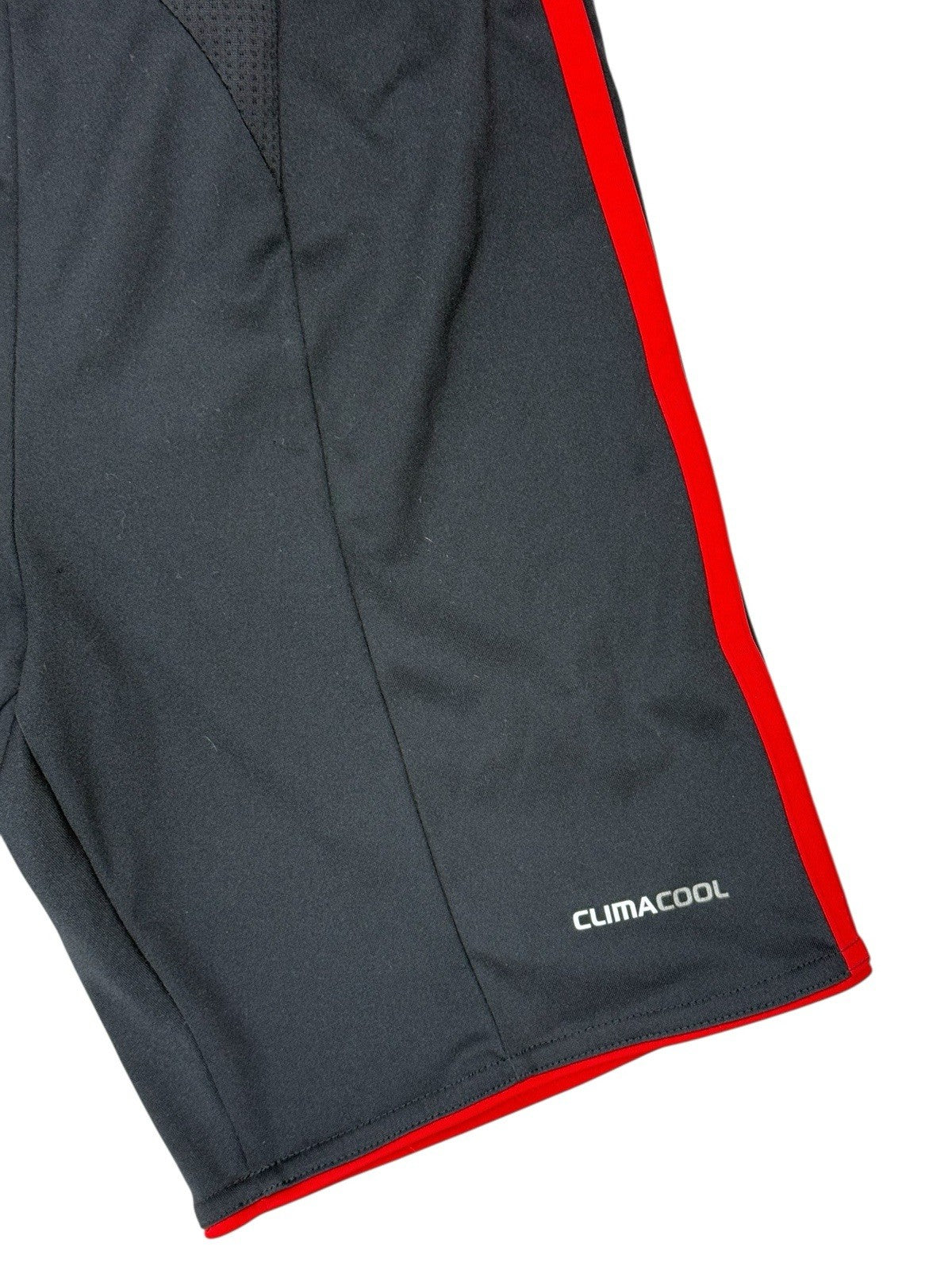 Liverpool FC GK Football Shorts 2010/11 Age 7/8
