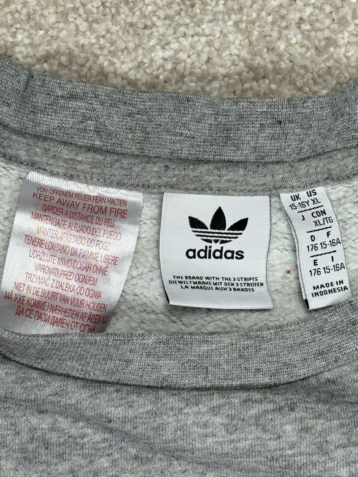 Adidas Grey Trefoil Jumper Youth XL (age 15/16)