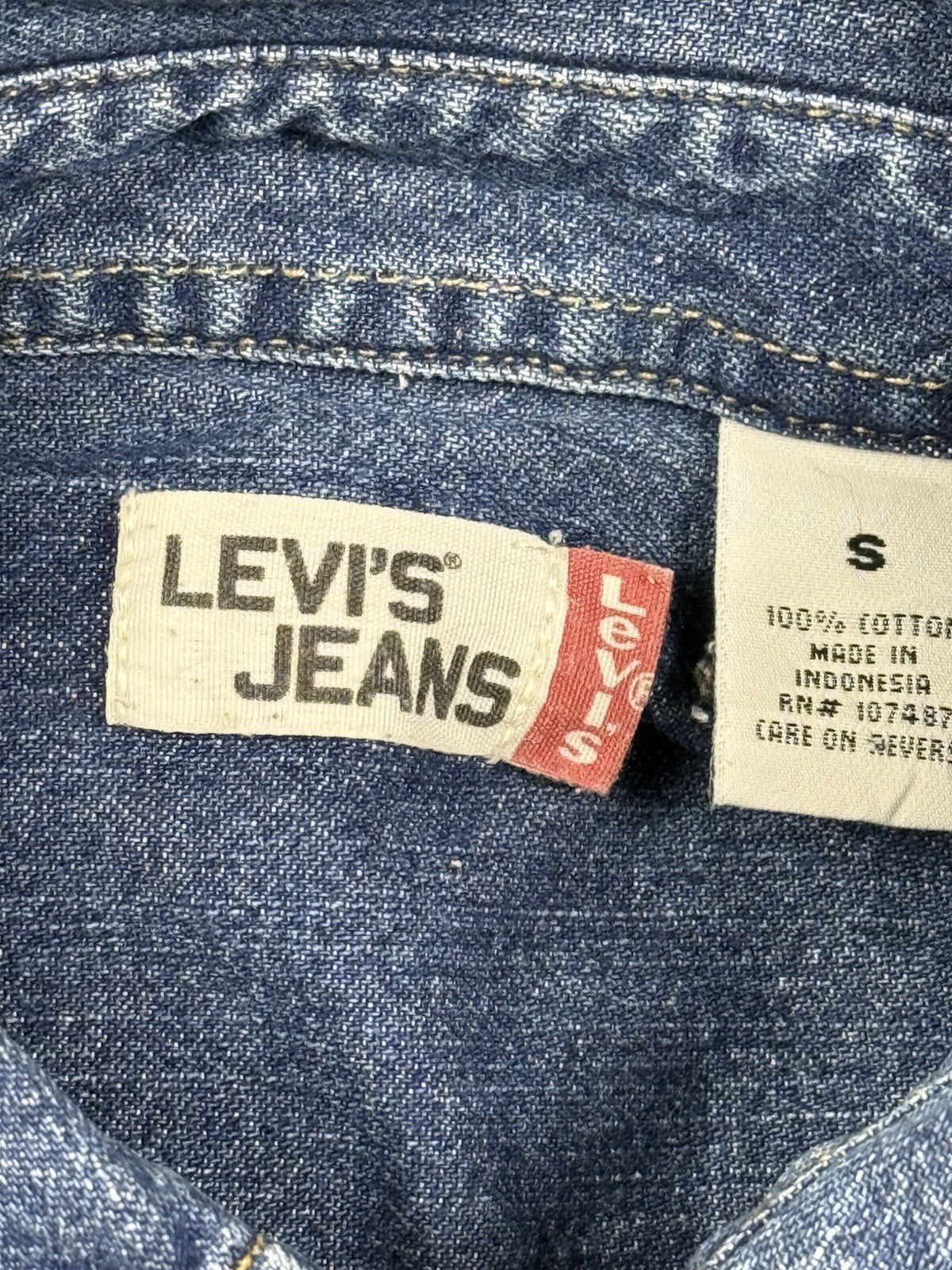 Levi's Retro Blue Cotton Denim Button Up Collared Shirt Small