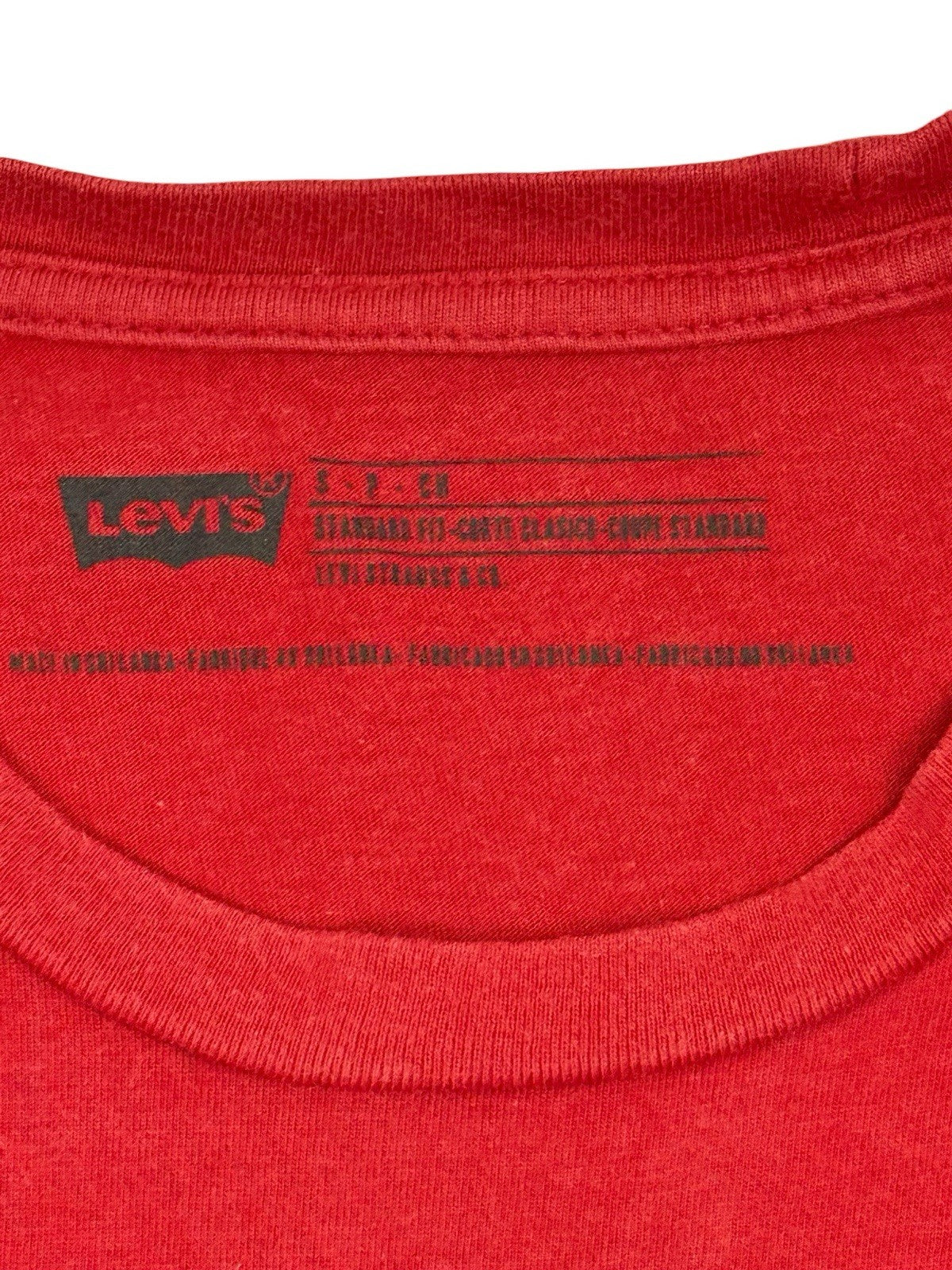 Levi's Red Batwing Logo Printed Standard Fit Top Small