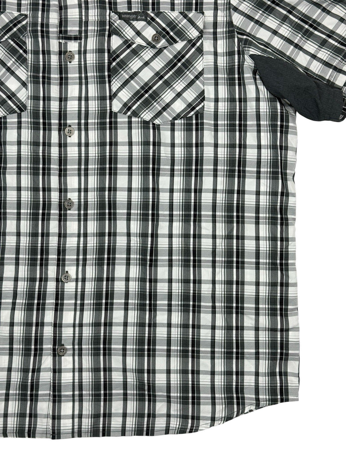 Wrangler Outdoor Grey Plaid Button Up Top XL