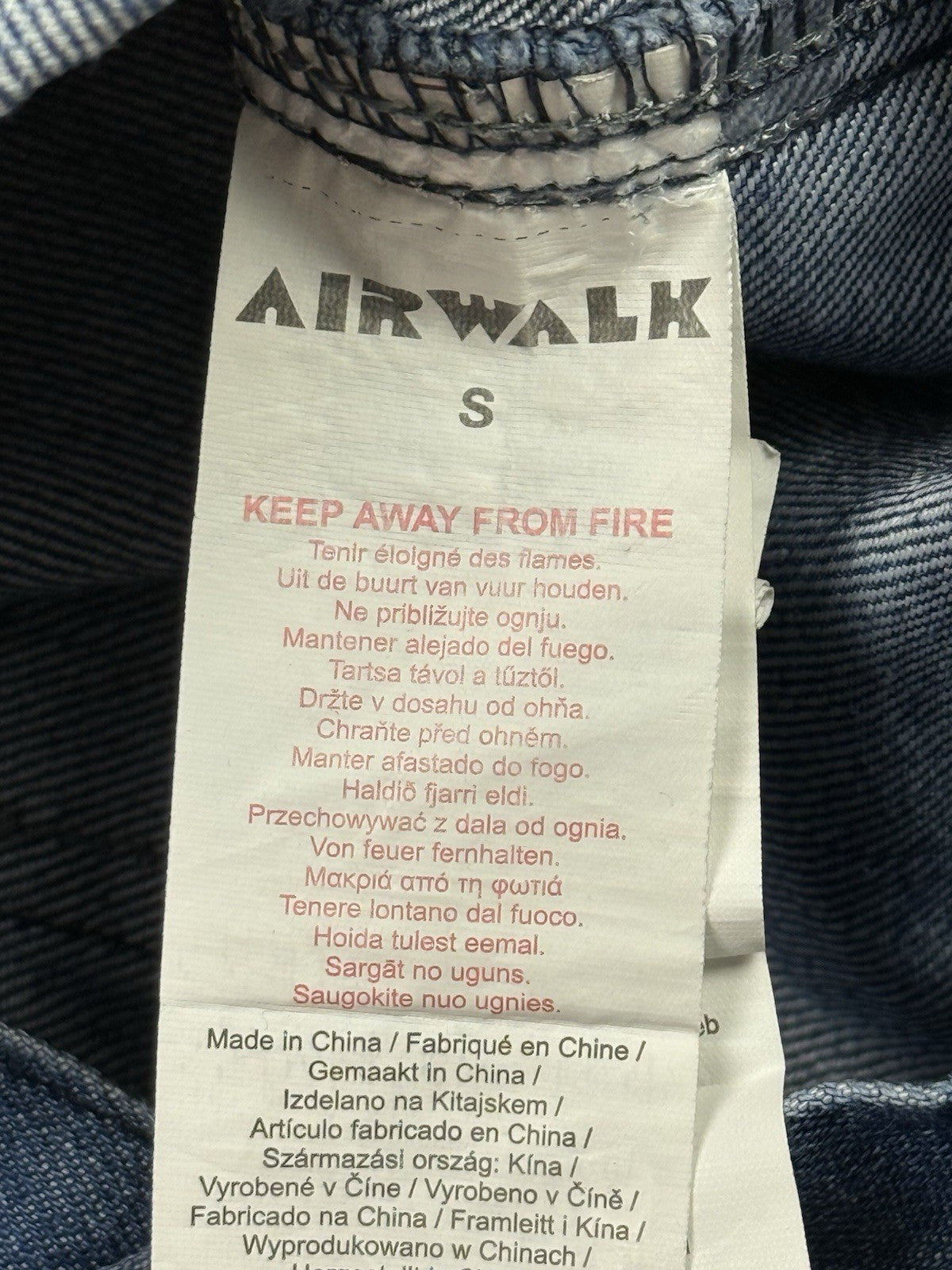 Airwalk Blue Denim Long Cargo Shorts Small 30W