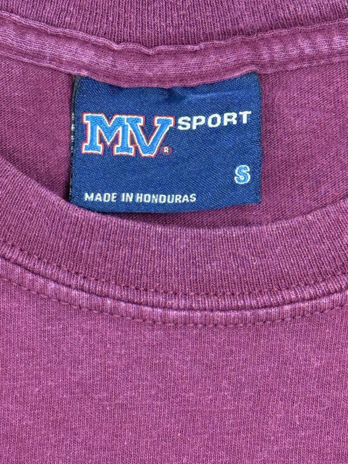 University of Minnesota Retro Maroon American College Top Tshirt Small