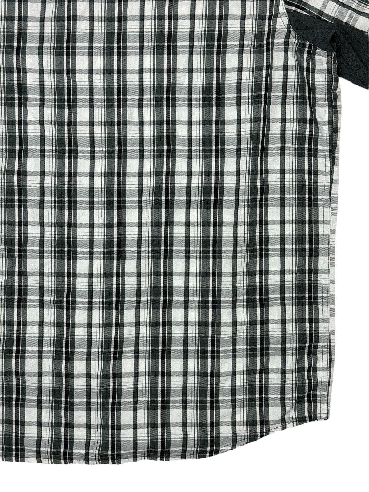 Wrangler Outdoor Grey Plaid Button Up Top XL