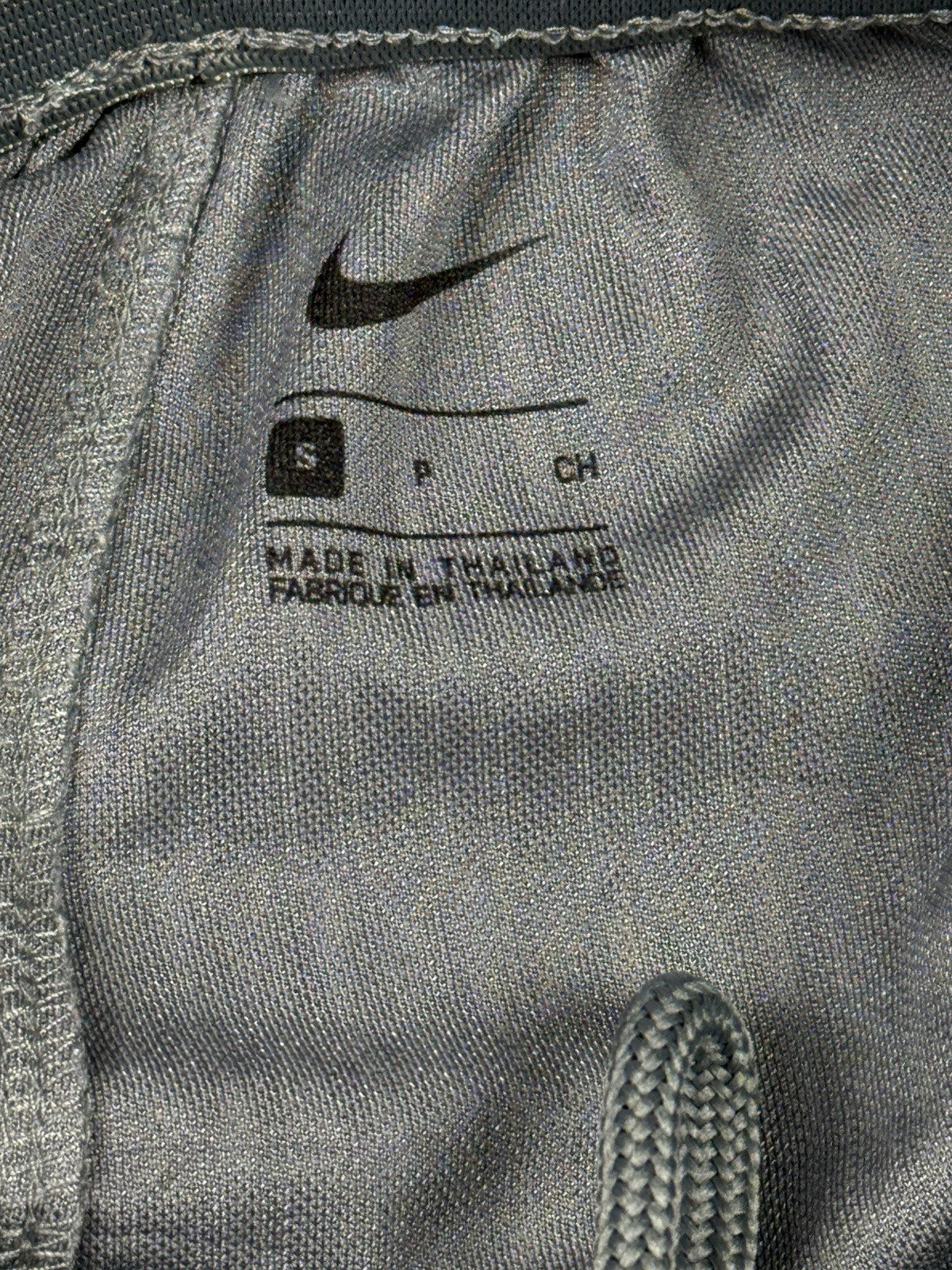 Nike Dri -FIT Grey Striped Layup 2.0 Basketball Sport Shorts Small