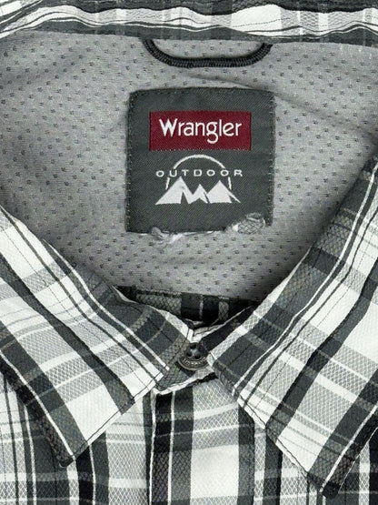 Wrangler Outdoor Grey Plaid Button Up Top XL