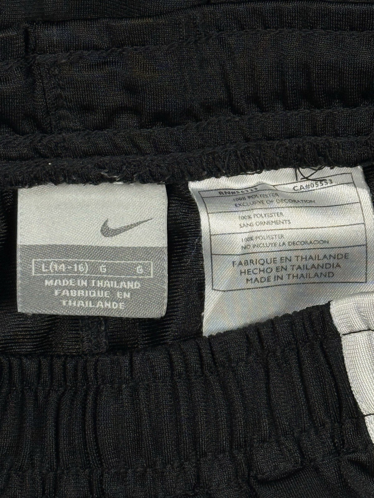 Nike Retro Y2K 00's Black Polyester Basketball Sport Shorts Youth Large (14-16)