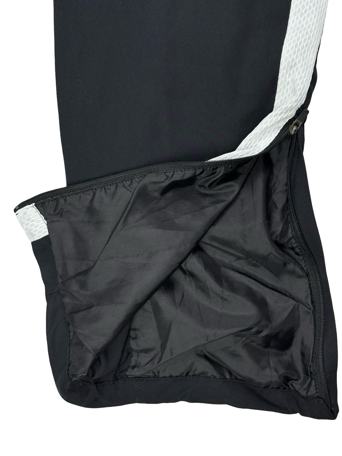 Nike Black Polyester Active Zipped Track Pant Bottoms Medium