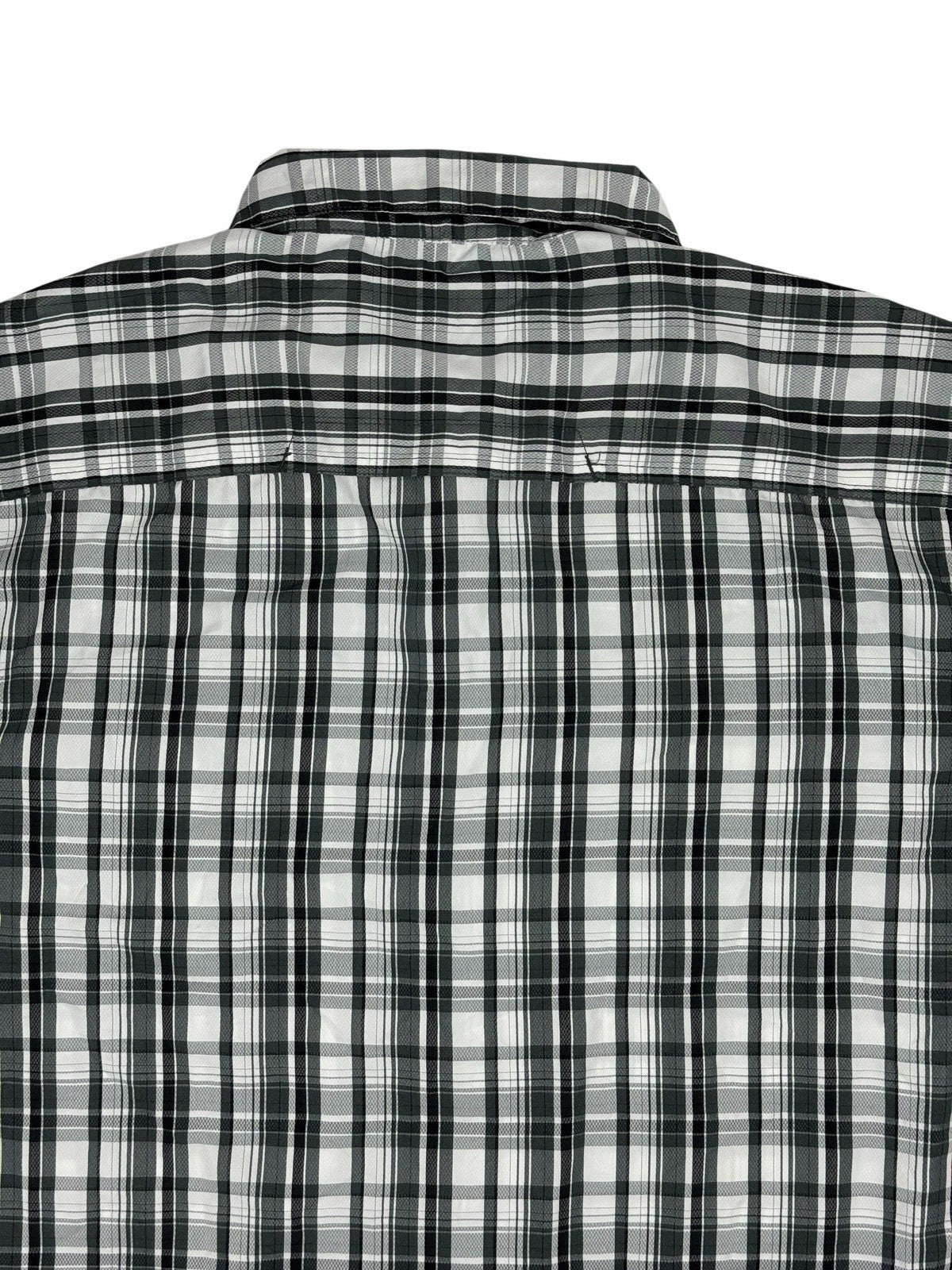 Wrangler Outdoor Grey Plaid Button Up Top XL