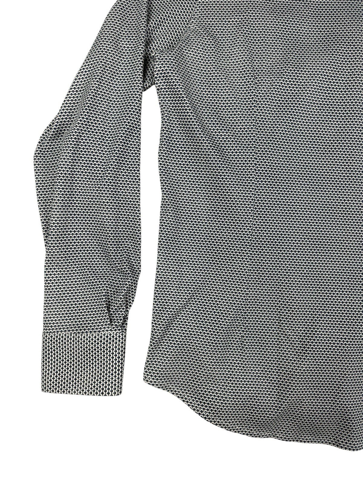 Victor Emmanuel White/Blue Stripe Pattern Stretch Shirt Small (15in Collar)